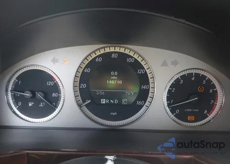 2010 Mercedes-Benz Glk 350 4Matic z USA, uszkodzony, nr VIN WDCGG8HB8AF379451